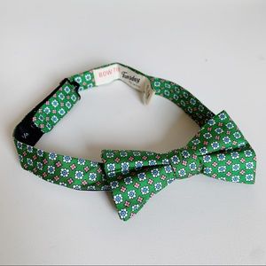 Bow Tie Tuesday Pre-tied Green Floral Adjustable Preppy